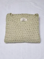 レディース 薄カーキグレー アイボリー ニット セーター いくつか