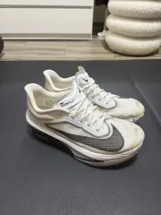 2025年最新】ズームフライ6 26.5の人気アイテム - メルカリ