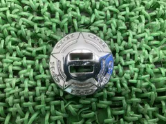 FLSTC1340 フロントシートコンチョ 片側 ハーレー 純正 中古 エボ ヘリテイジソフテイルクラシック 装飾品 割れ欠け無し 希少品 eKのサムネイル