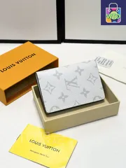 今日特価！COIN グレーのカードケース 全国送料無料（一部除く）