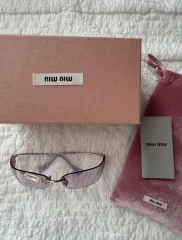 (正規品) ミュウミュウ サングラス 新品