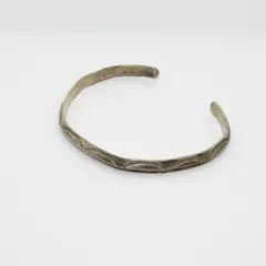 【瀬戸大橋店】 中古 インディアンジュエリー | インディアンジュエリー バングル Ray Tafoya作 ｽﾀﾝﾌﾟﾜｰｸ ﾊﾞﾝｸﾞﾙ シルバー 【134】