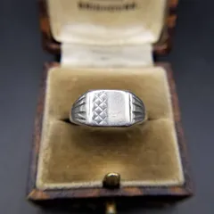 2025年最新】シグネットリング 英国の人気アイテム - メルカリ