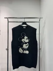 2026年最新】MIU MIU ニットベストの人気アイテム - メルカリ