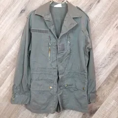 M1-02233【Mens】ミリタリージャケット (88M:XS以下相当）/カーキ ボタン取れかけ・１個欠品有 表左上に破れ有 全体的に色あせ有S-23