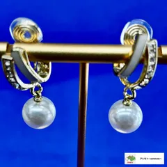 ☆パール イヤリング イヤーカフ C型 10ｍｍ 挟むだけ シリコン替え付き ゴージャス 大き目 痛くない //E-49