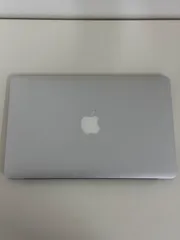 MacBook Air シルバー 使用感あり　通電しない　ジャンク扱い MacBook Air シルバー 使用感あり 通電しない ジャンク扱い