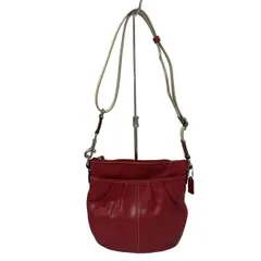 COACH(コーチ) ショルダーバッグ - レッド×アイボリー レザー