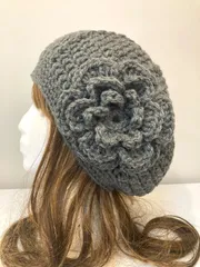 ハンドメイド　ダークグレー　ベレー帽　ニット帽　ビーニー