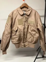 USAF 実物 CWU‑45/P デザートタン フライトジャケット L US古着のサムネイル