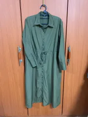 UNIQLO ユニクロ レディース ONE PIECE シャツ カーキ L サイズ