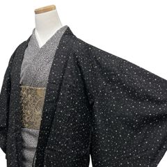 アンティーク 羽織 紬 小花 黒地 花模様 着物 114b d ms - メルカリ