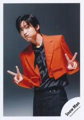 【中古】生写真(STARTO) Snow Man/目黒蓮/膝上/シングル「BREAKOUT / 君は僕のもの」MV＆ジャケ写オフショット/公式生写真