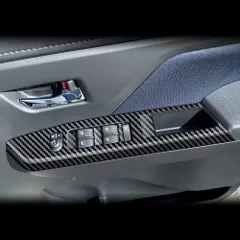 【送料無料】22款トヨタROOMY専用ガラススイッチパネル装飾フレーム【カーボンファイバー調・ピアノブラック】2点セット！快適でスタイリッシュな車内に！ZX03人気注目