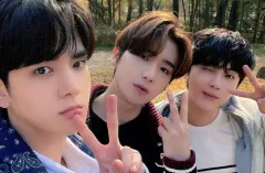 【中古】コレクションカード(男性) 47[ノーマル]：THE BOYZ/YOUNGHOON(ヨンフン)・HYUNJAE(ヒョンジェ)・JUHAKNYEON(チュ ハンニョン)/「2022 THE BOYZ FAN CON ： THE B-ROAD」トレーディン