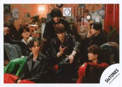 【中古】生写真(STARTO) SixTONES/集合(6人)/横型・上半身/シングル「GONG/ここに帰ってきて」MV＆ジャケ写オフショット/公式生写真