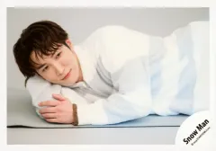 【中古】生写真(STARTO) Snow Man/渡辺翔太/横型・上半身/「Snow Man Dome Tour 2024 RAYS」グッズオフショット/公式生写真