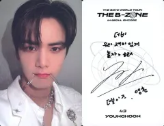 【中古】コレクションカード(男性) 43[スペシャル]：THE BOYZ/YOUNGHOON(ヨンフン)/ホログラム仕様/「THE BOYZ WORLD TOUR ： THE B-ZONE IN SEOUL ENCORE」トレーディングカード