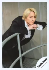 【中古】生写真(ジャニーズ) Travis Japan/川島如恵留/膝上/「Travis Japan Debut Concert Tour 2023 THE SHOW ～ただいま、おかえり～」グッズオフショット/公式生写真