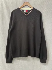 Tommy Hilfiger クラシック Vネック ニット