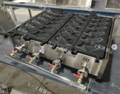 LPガス たい焼き器 5匹×2連 鯛焼き器/厨房機器/業務用 たい焼き器 業務用 半自動たい焼機(5匹)ガス台付 2連 : 大阪なにわの