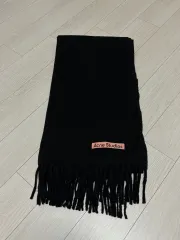 Acne Studios マフラー ブラック　200×70 ピンクタグ Acne Studios マフラー ブラック ピンクタグ イタリア製 - メルカリ