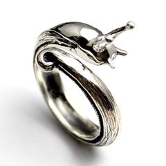 完売品】#FR2×Swarovski Rabbits Double Ring - メルカリ