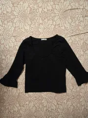 ZARA フリルTシャツ