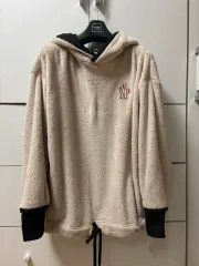 モンクレール フリース フーディー