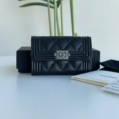 2025年最新】chanel 財布 ノベルティの人気アイテム - メルカリ