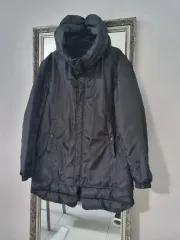 (状態良し)正規品 DIESEL ディーゼル ダウン フードジップアップ コート アウター M