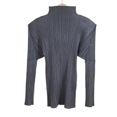 2025年最新】プリーツプリーズ トップスの人気アイテム - メルカリ