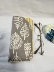 ハンドメイド　メガネケース　葉っぱ　B046