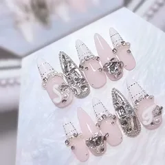 ネイルチップ ┋ 量産型 ┋ ツイードネイル ┋ 白ツイード ┋ クリスマスネイル ┋ 冬ネイル ┋ オタクネイル ┋ 推しネイル ┋ ハートネイル ┋ キラキラネイル ┋ 埋めつくしネイル ┋ ホワイトネイル ┋ ネイルチップオーダー ┋ 地雷系 ┋ リボン