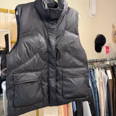 【2025新作】【M〜L】スタンドカラーダウンベスト