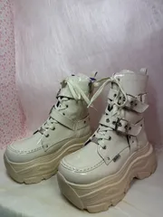 ♡新品未使用♡ Lサイズ 24.0cm-24.5cm ヨースケ YOSUKE 厚底スニーカー アイボリー レディース 厚底ブーツ 9cm 厚底フラット トラックソール 靴　MY1362-446