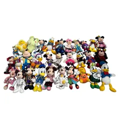 186001 Disney ディズニー ぬいぐるみバッチ 31点まとめ売り