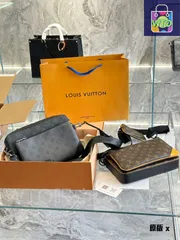今日特価！LV 男士用 三合一 黑武士スタイル Trio ポストマンバッグ 全国送料無料（一部除く）