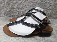 2025年最新】VALENTINO レディース サンダル・ミュールの人気アイテム