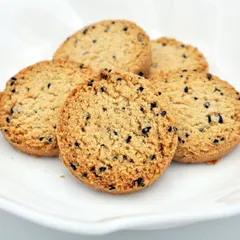 おからクッキー 　黒ごまとプレーンのお得パックのサムネイル