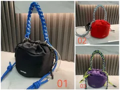 Topologie ショルダーバッグ 黒/赤 /紫 男女兼用 バケット型 撥水 軽量