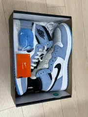 エアジョーダン1 ユニバーシティブルー　27.5cm 美品 楽天市場】エアジョーダン1 ユニバーシティーブルーの通販