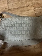 FENDI FFロゴ ショルダーバッグ