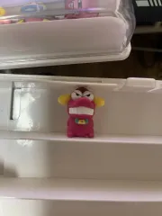 クレヨンしんちゃん × サンリオ コラボ ガチャ