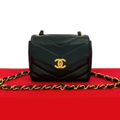 極 美品 シール有 3番台 CHANEL シャネル シェブロン ココマーク Vステッチ ラムスキン チェーン ショルダーバッグ ブラック 21385