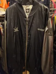 アディダス スタジャン