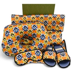 2026年最新】GUCCI トラベルポーチの人気アイテム - メルカリ