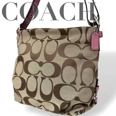 ☆★COACH コーチ★　ショルダーバッグ　斜め掛け　肩掛け　2WAY　シグネチャー　キャンバス　レザー　ベージュ　ピンク　チャーム★　♯2107