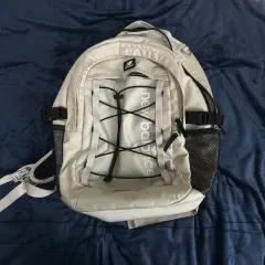 ニューバランス バックパック アイボリー バッグ