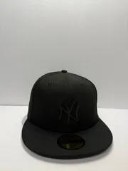Newera ニューヨークヤンキース ブラックメタルロゴ 59fifty フィッティドキャップ ブラックカラー